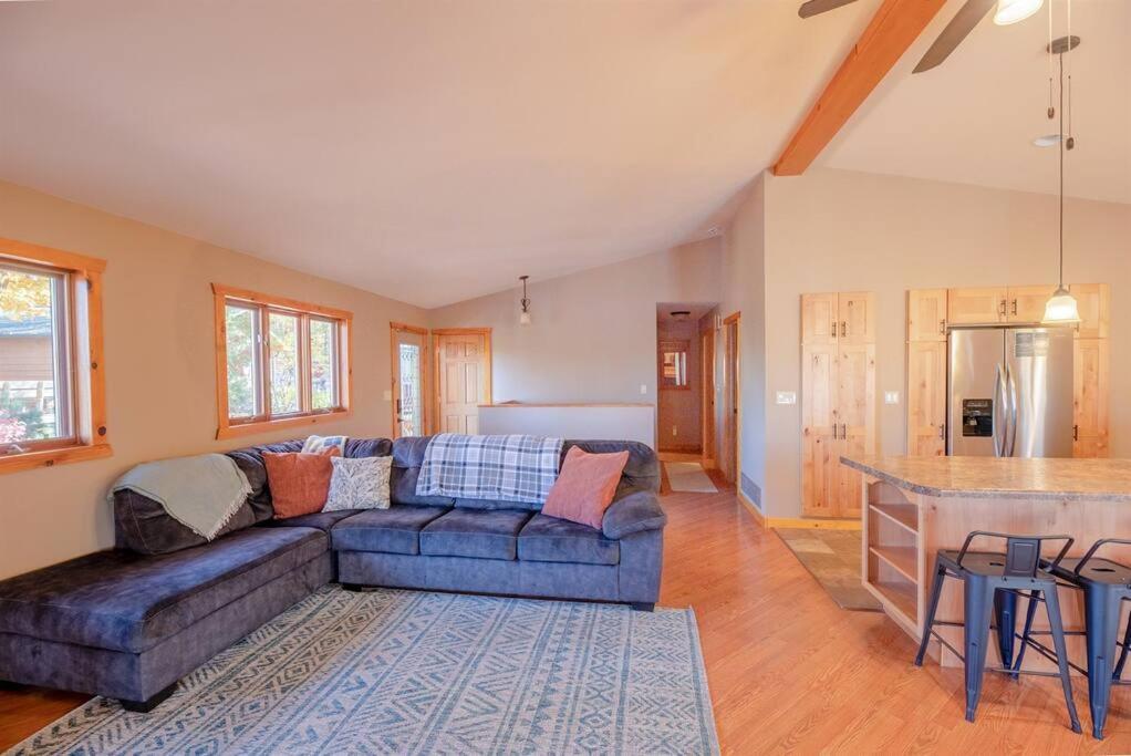 Fall Getaway Resort-3 King Suites, Dog-Friendly Seeley Esterno foto
